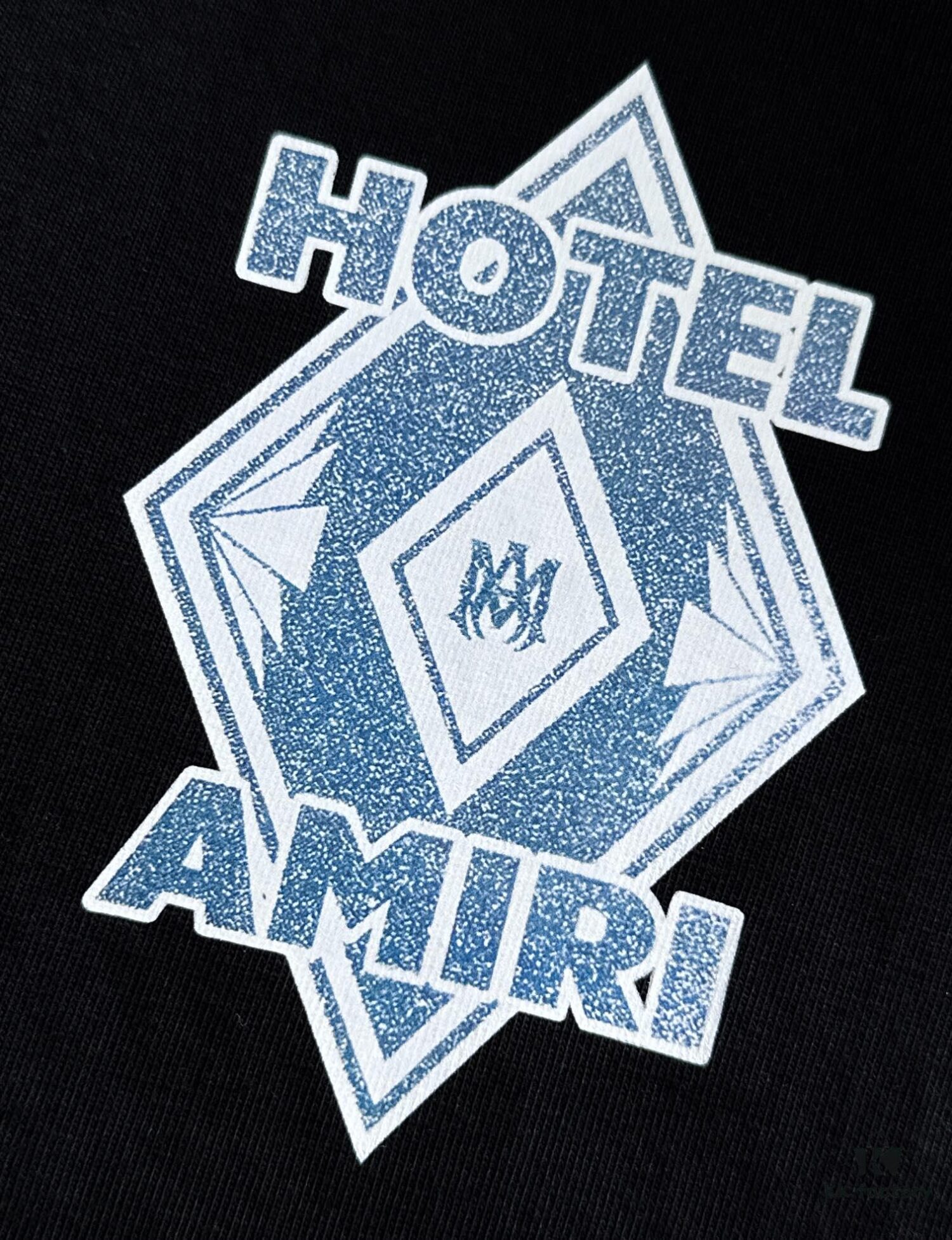 6931a4bcccd8ab3d7af990a8 AMIRI Armani 25SS Summer New Round Neck Short Sleeve T-Shirt! 270g Heavyweight High-End Pure Cotton Fabric with Perfect Texture and Hand Feel! Slim Tailored Design, Clean and Sharp! Stylish and Attractive! Exquisitely Stitched with Excellent Silhouette! Superb Breathability! Effortlessly Worn by All Age Groups – an Essential Wardrobe Piece for Men.