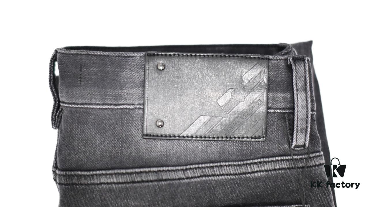 6931a4bfccd8ab3d7af990dd Armani Rhinestone Embellished Jeans