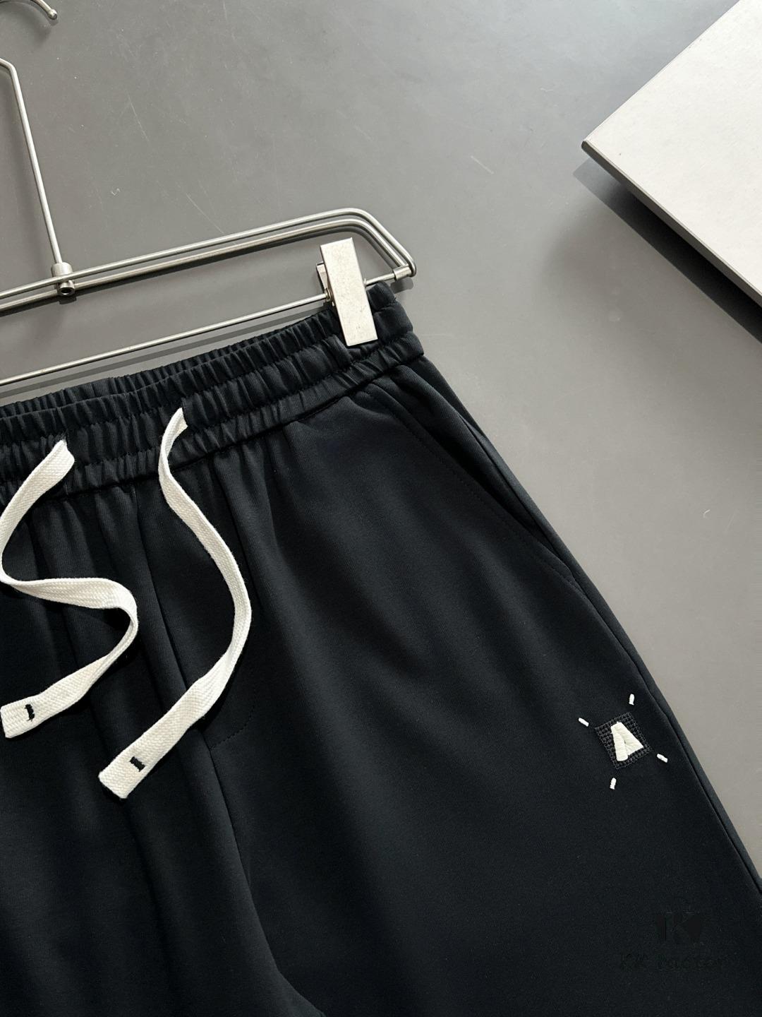6931a4c4ccd8ab3d7af99144 Armani 2025 Spring Summer New Arrival Elastic Waist Casual Pants, Lightweight Premium Custom Fabric, Breathable and Comfortable, Exquisite Details, Brand-Inspired Design, High-Quality Craftsmanship, Soft and Smooth Texture, Stylish Relaxed Cut with Excellent Fit
