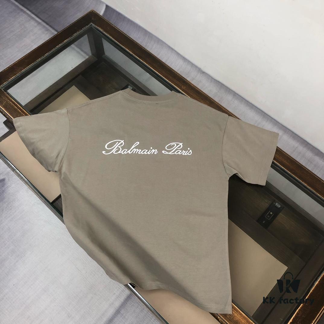 6931a4d8ccd8ab3d7af99288 BALMAIN 25SS Counterpart Round Neck Short Sleeve T-Shirt with Custom Embroidered Logo – Premium Heavyweight Cotton Fabric, Unisex Design