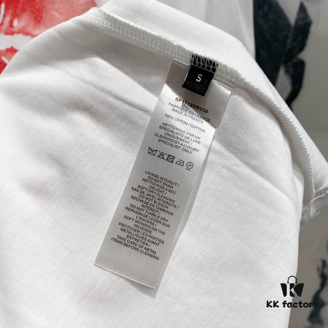6931a4e0ccd8ab3d7af99319 BALMAIN Crew Neck Short Sleeve T-Shirt 260g with Brand Logo and Red Lip Print