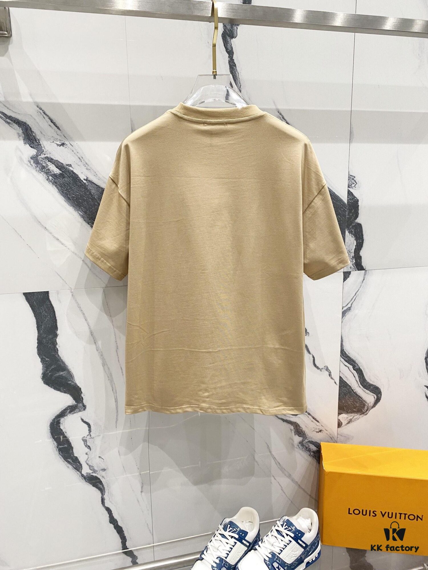 6931a4e5ccd8ab3d7af9936c BALMAIN Men's 260g Crew Neck Short Sleeve T-Shirt with Minimalist Silicone Logo