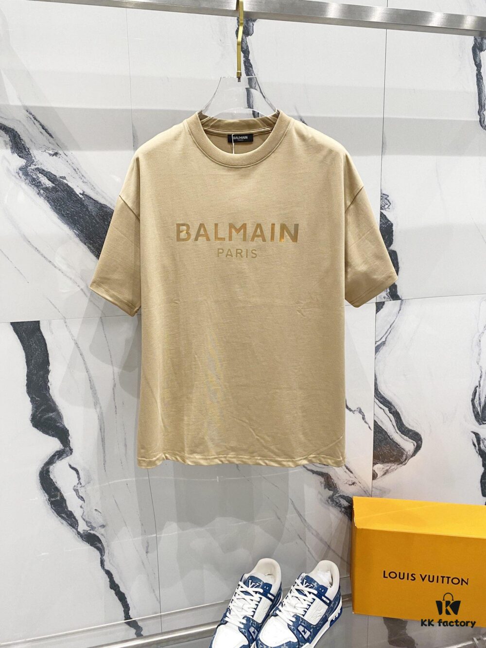 6931a4e5ccd8ab3d7af99376 BALMAIN Crew Neck Short Sleeve T-Shirt 260g Classic Gold Foil Logo Print