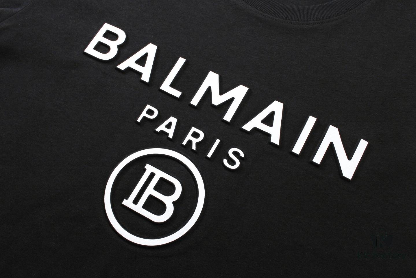 6931a4e8ccd8ab3d7af9939f BALMAN Round Neck Short Sleeve T-Shirt with Minimalist 3D Letter Print Logo