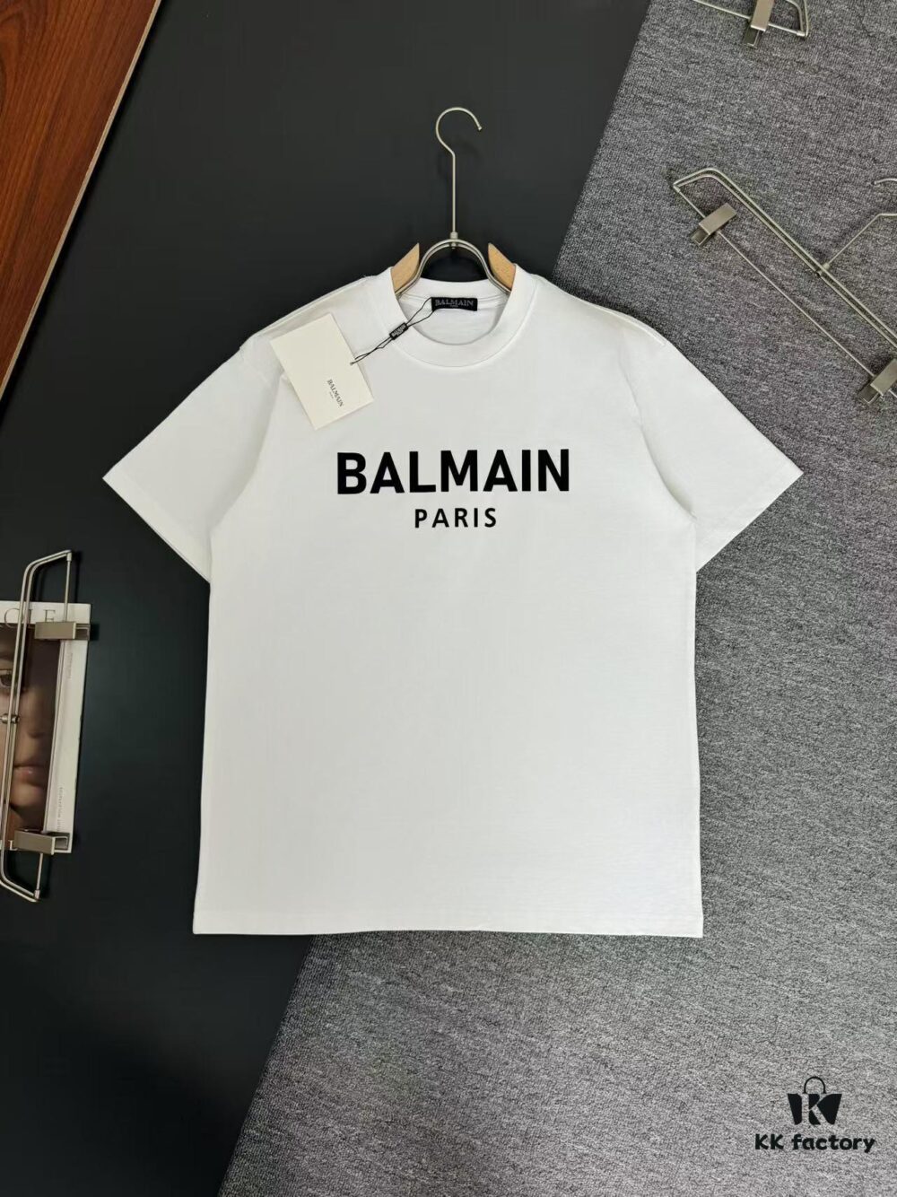 6931a4ebccd8ab3d7af993dc Balmain* 320g Heavyweight Cotton T-Shirt, Thick and Breathable, Loose Fit, Silicone Logo Design, Fashion Round Neck Short Sleeve Tee for Spring and Summer