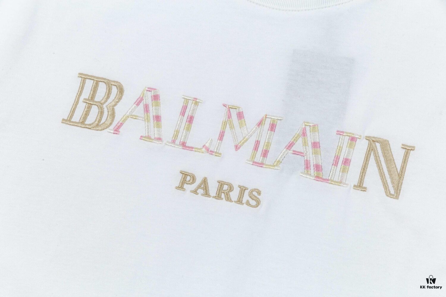 6931a4f5ccd8ab3d7af9949d BALMAIN∽2025 Spring-Summer New Collection T-Shirt, 250g Pure Cotton Fabric, Thousands of Embroidery Stitches, Stylish and Handsome Design, Comfortable Material, Precise Craftsmanship, Neat Stitching, Excellent Fit