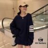6931a4f7ccd8ab3d7af994bc Thom Browne Classic TB Four-Stripe Round Neck Knit Casual Sweater Top