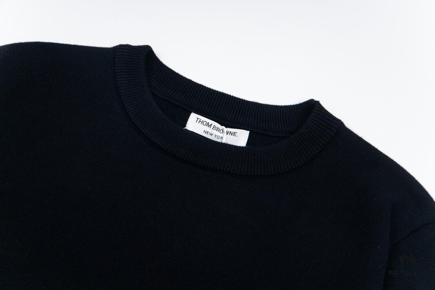 6931a4f8ccd8ab3d7af994c2 Thom Browne Classic TB Four-Stripe Crew Neck Knit Casual Sweater Top
