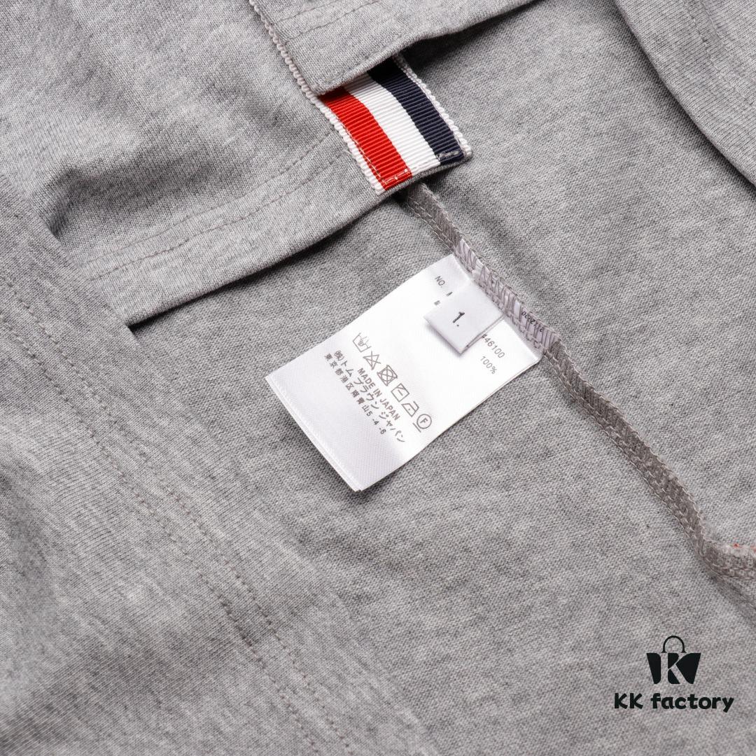 6931a4ffccd8ab3d7af9954a THOM BROWNE TB Red Stripe Woven Crew Neck Short Sleeve T-Shirt