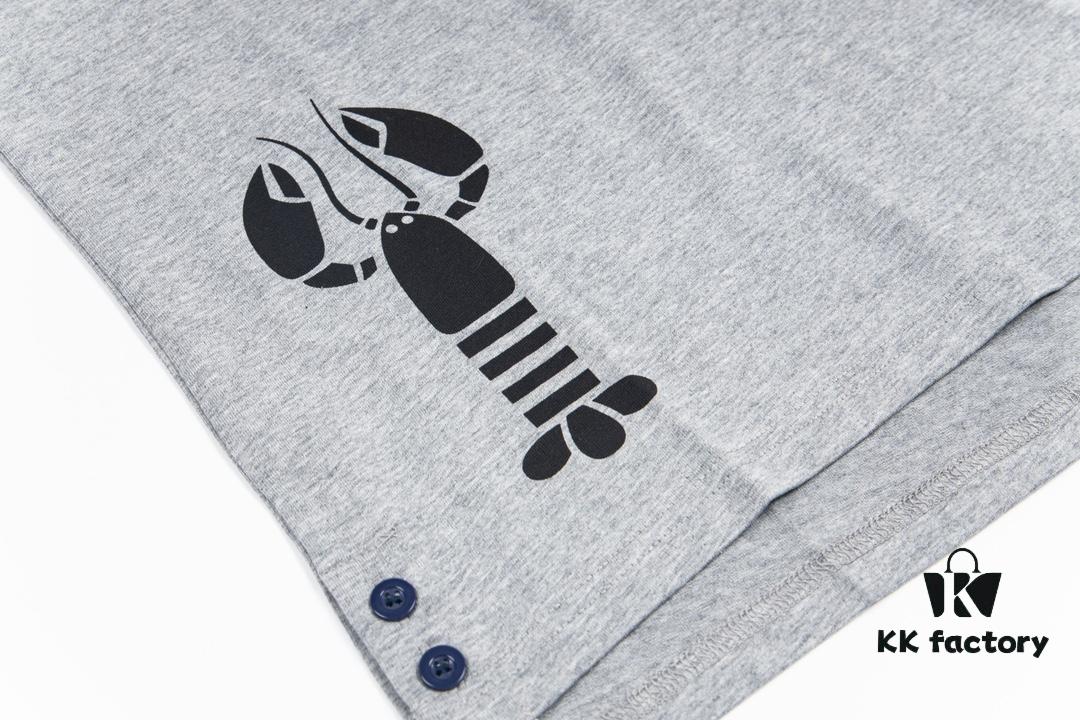 6931a515ccd8ab3d7af9962c Thom Browne Lobster Print Short Sleeve T-Shirt Summer 2023 New Arrival