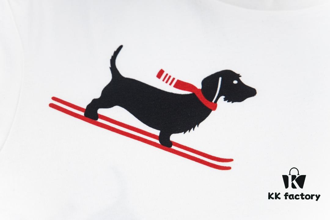 6931a517ccd8ab3d7af99641 THOM BROWNE 24SS TB Ski Dog Short Sleeve T-Shirt Inspired by 1980s Retro Style