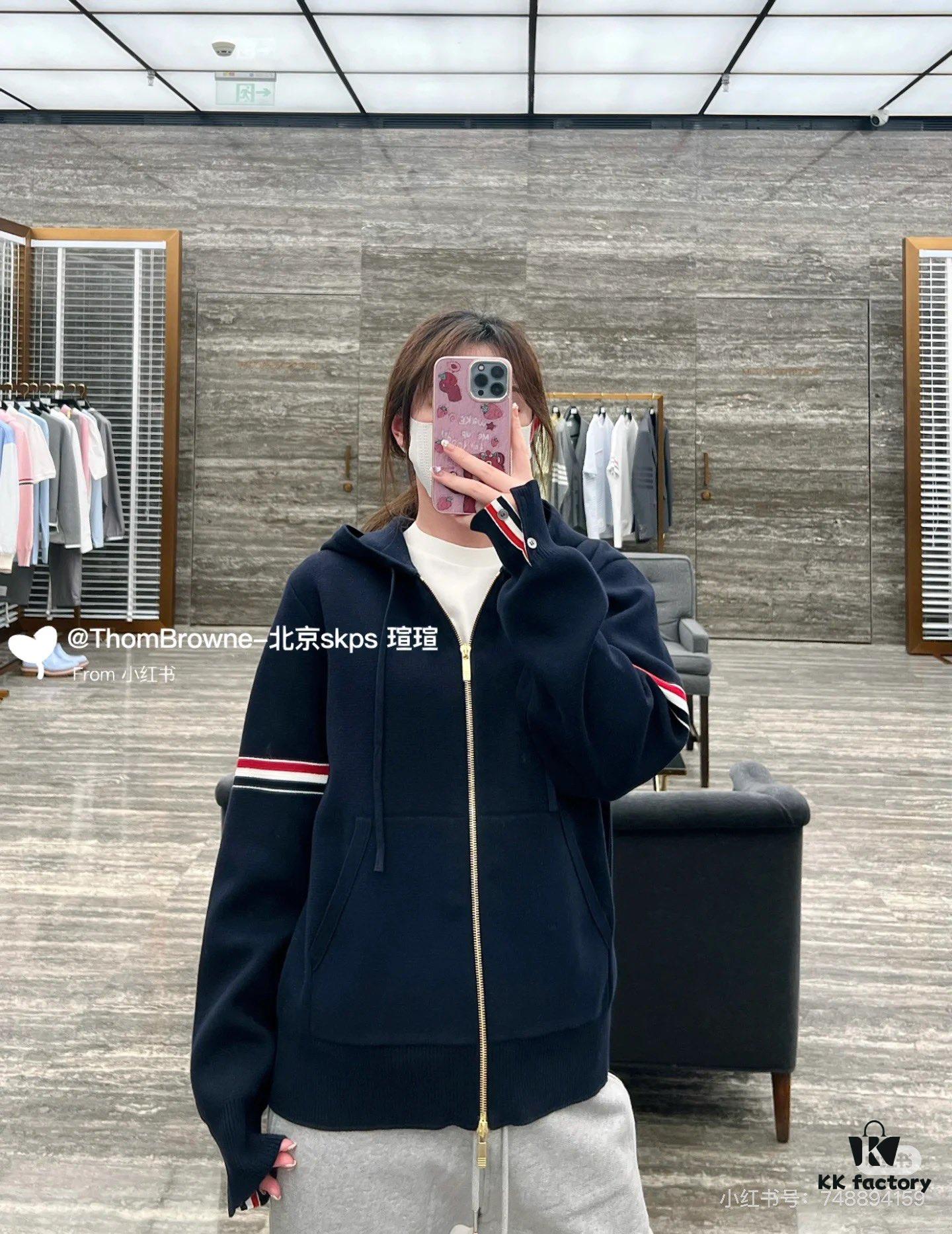 6931a51bccd8ab3d7af9968b THOM BROWNE Fall 2024 New Arrival Tricolor Sleeve Stripe Colorblock Zipper Knit Hooded Jacket, Classic TB Logo Zip-Up Cardigan, Rich and Textured Overall Color, Wool Blend Fabric with Soft Comfort, Contrasting Stripes Add Design Flair – Stylish, Unique, and Versatile Hooded Zip-Up Outerwear