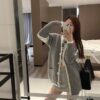 6931a51cccd8ab3d7af9969c Thom Browne Color-Blocked V-Neck Classic Pocket Logo Mid-Length Knit Cardigan