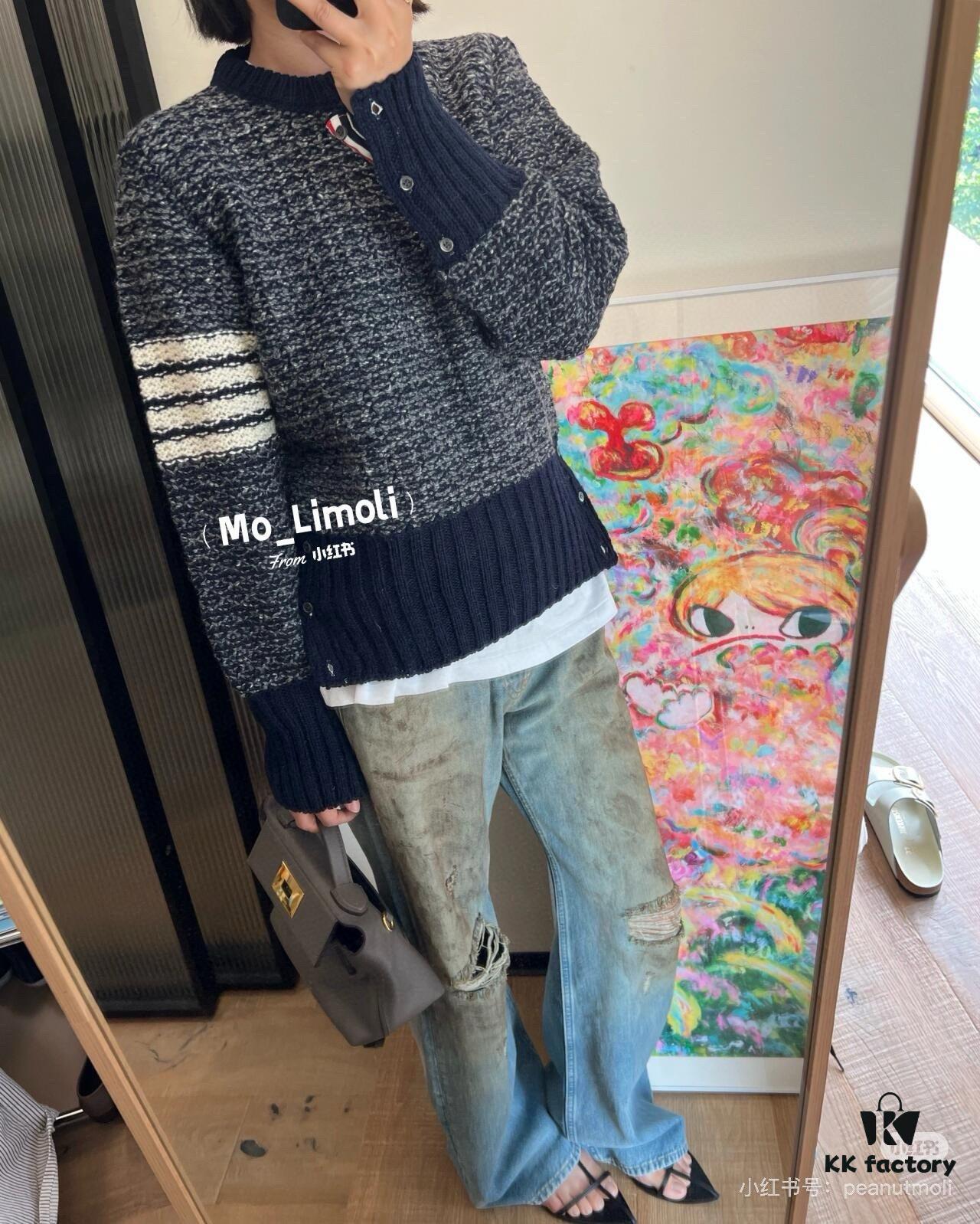 6931a51dccd8ab3d7af996ac THOM BROWNE TB 24SS Snowflake Chunky-Knit Navy Blue Four-Stripes Crewneck Sweater for Couples