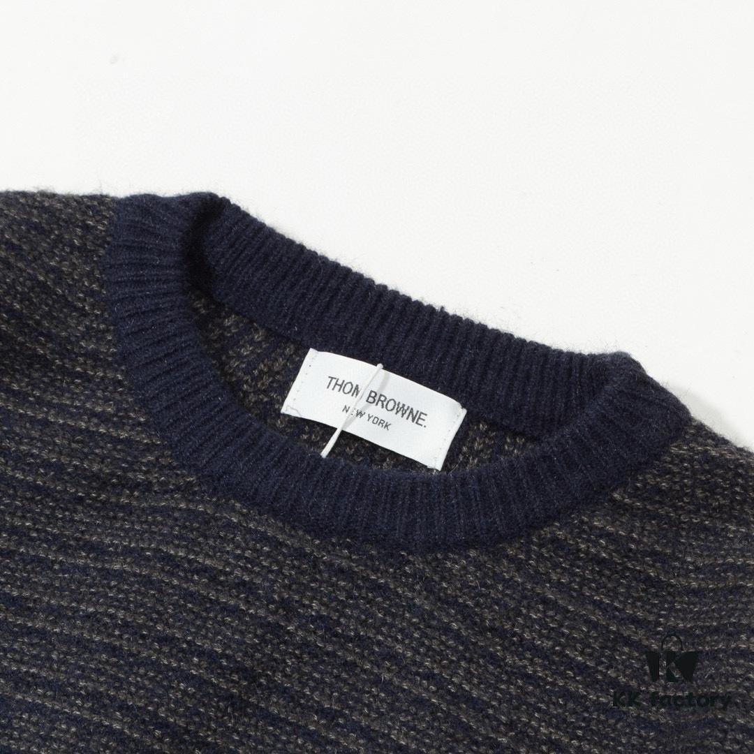 6931a51dccd8ab3d7af996af THOM BROWNE TB 24SS Snowflake Chunky-Knit Navy Blue Four-Stripes Crewneck Sweater for Couples