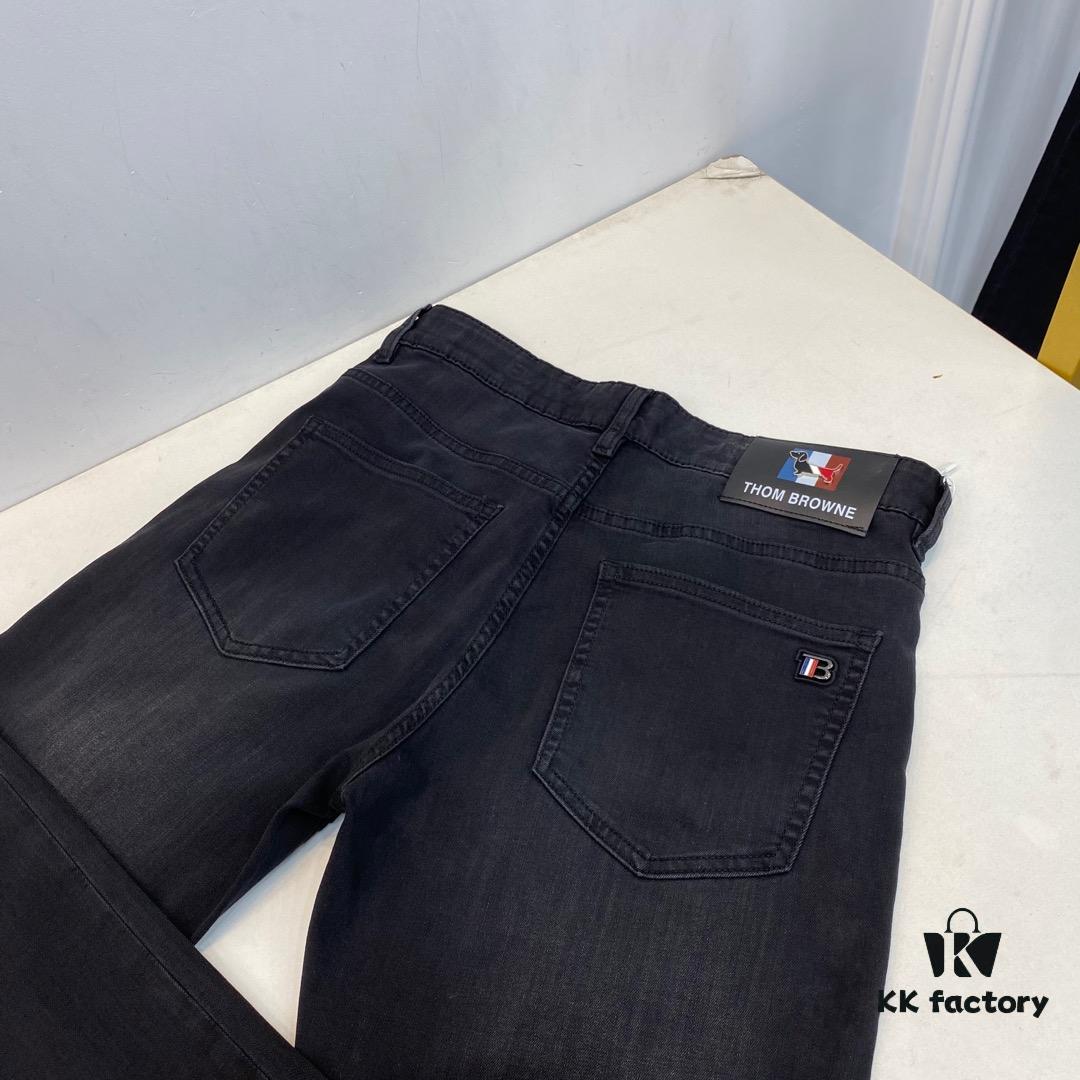 6931a51eccd8ab3d7af996c7 2025 Spring Summer European Boutique New Arrival Ultra-High-End Replica Level Overseas Trade Company Order Source Top-Quality Original Men's Custom Fashion Slim Straight Jeans 528–41
