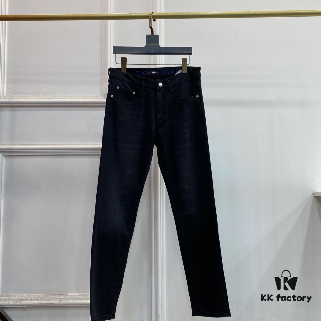 6931a51eccd8ab3d7af996c9 2025 Spring Summer European Boutique New Arrival Ultra-High-End Replica Level Overseas Trade Company Order Source Top-Quality Original Men's Custom Fashion Slim Straight Jeans 528–41