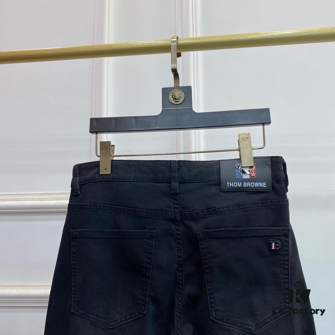 6931a51eccd8ab3d7af996cb 2025 Spring Summer European Boutique New Arrival Ultra-High-End Replica Level Overseas Trade Company Order Source Top-Quality Original Men's Custom Fashion Slim Straight Jeans 528–41