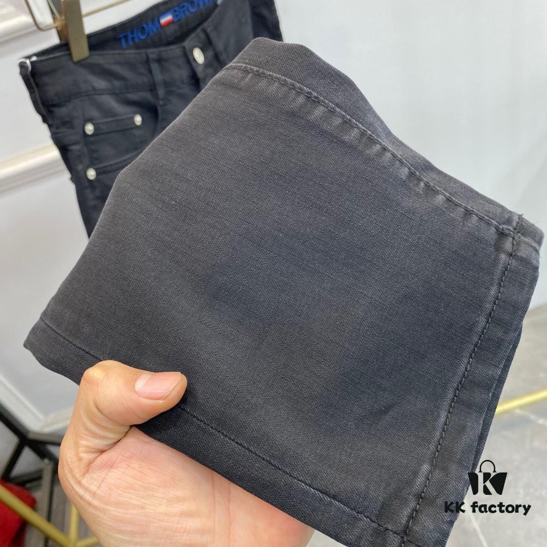 6931a51eccd8ab3d7af996ce 2025 Spring Summer European Boutique New Arrival Ultra-High-End Replica Level Overseas Trade Company Order Source Top-Quality Original Men's Custom Fashion Slim Straight Jeans 528–41