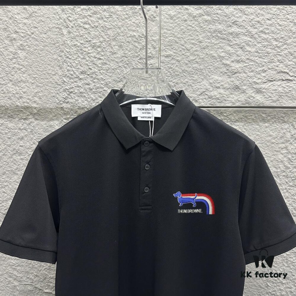 6931a51fccd8ab3d7af996cf TB*Tom Short Sleeve Polo 2025 Spring/Summer New Arrival Minimalist Red White Blue Scarf Dog Embroidery Beaded Fabric Unisex Short Sleeve Polo Collar
