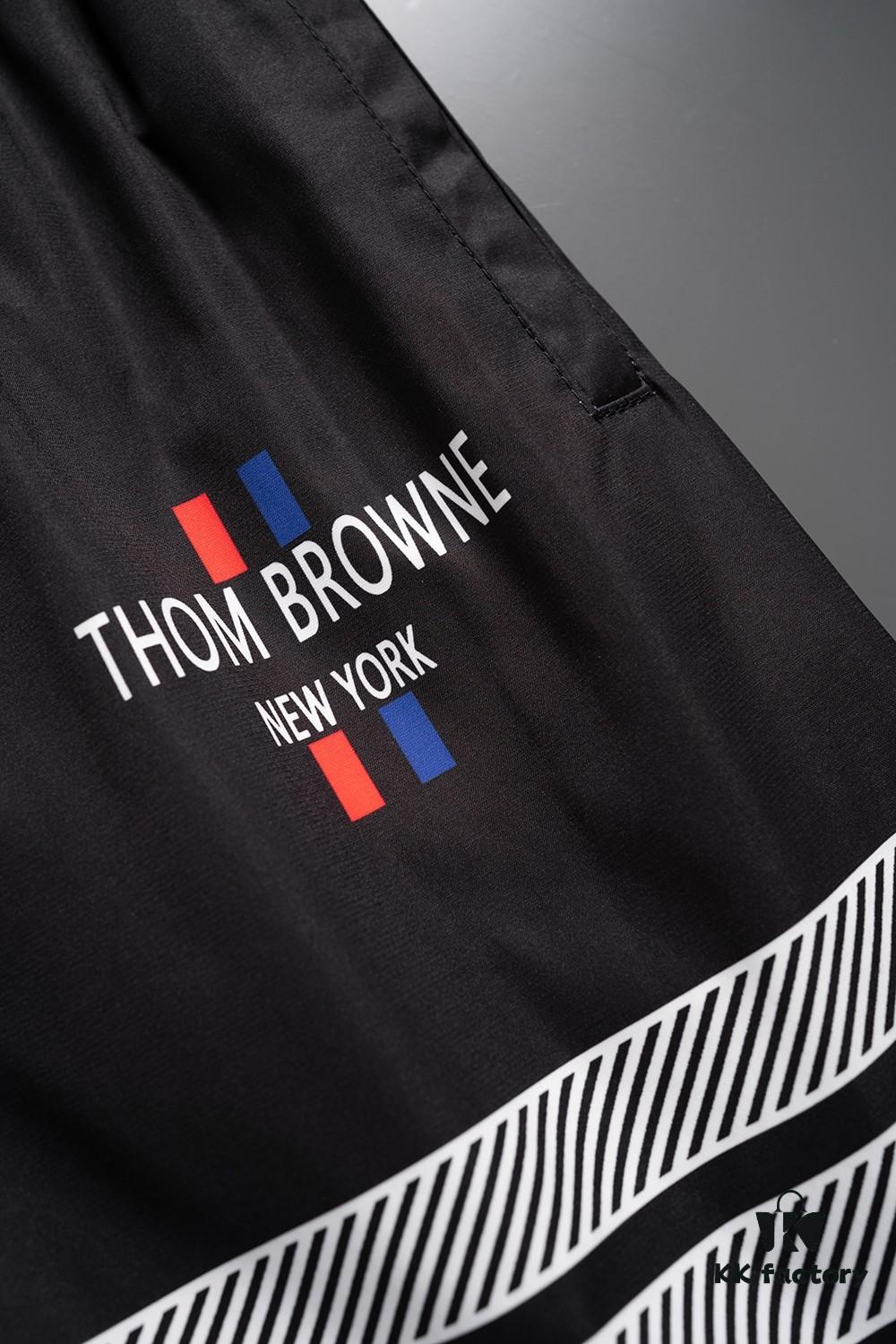 6931a524ccd8ab3d7af99728 THOM BROWNE 2025 Spring and Summer New Arrival High-Quality Casual Quick-Dry Woven Pants, 3D Digital Printed Beach Shorts