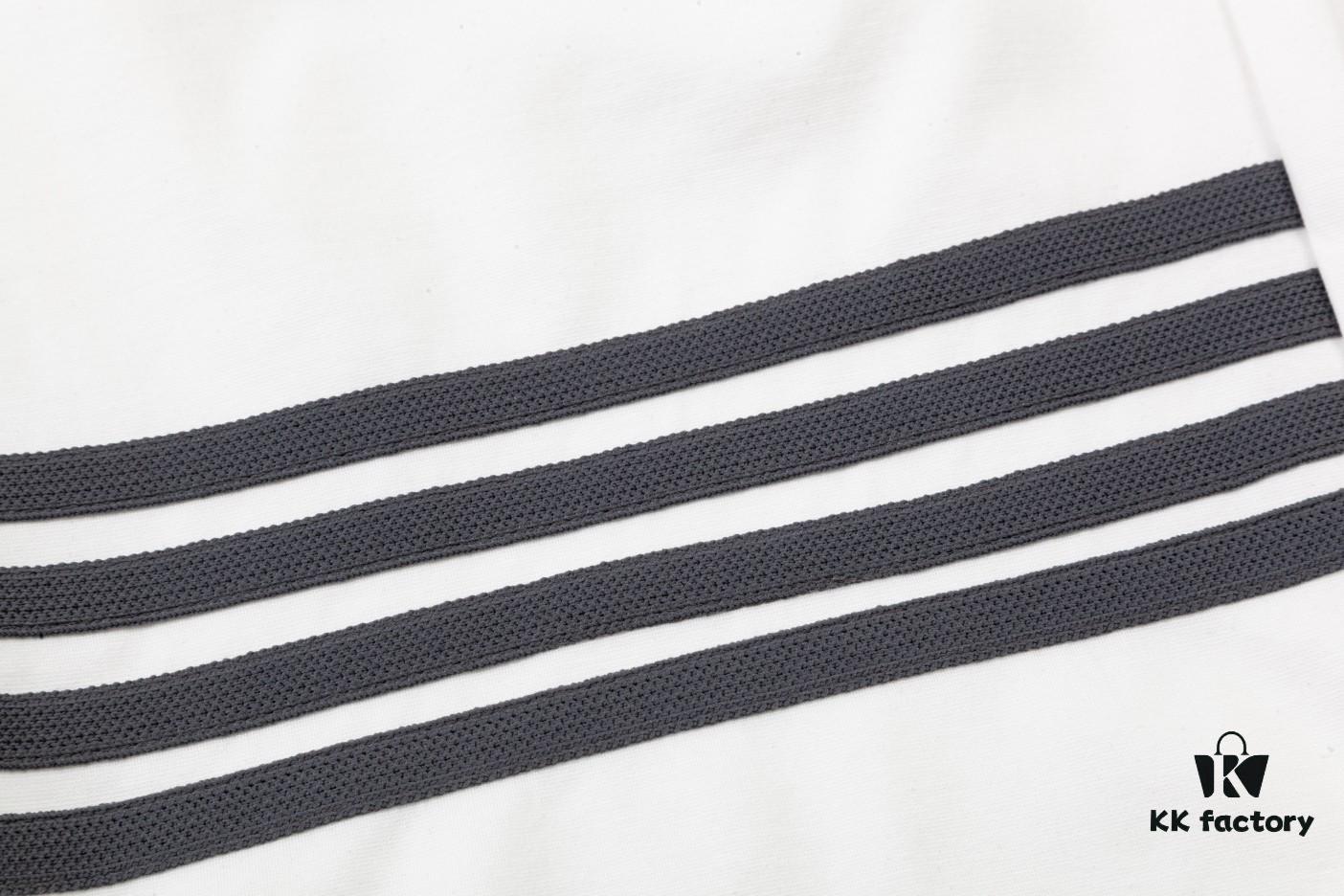 6931a52accd8ab3d7af9977d 2024SS Thom Browne New Knit Shorts, Custom Fabric, Jacquard Knit Technique, Embroidered Logo, Streamlined Tailored Fit, Straight Striped Panel Design, Premium Metal Hardware Drawstring, Smooth and Comfortable Breathable Wear, Textured and Structured Look, Stylish Casual Wear