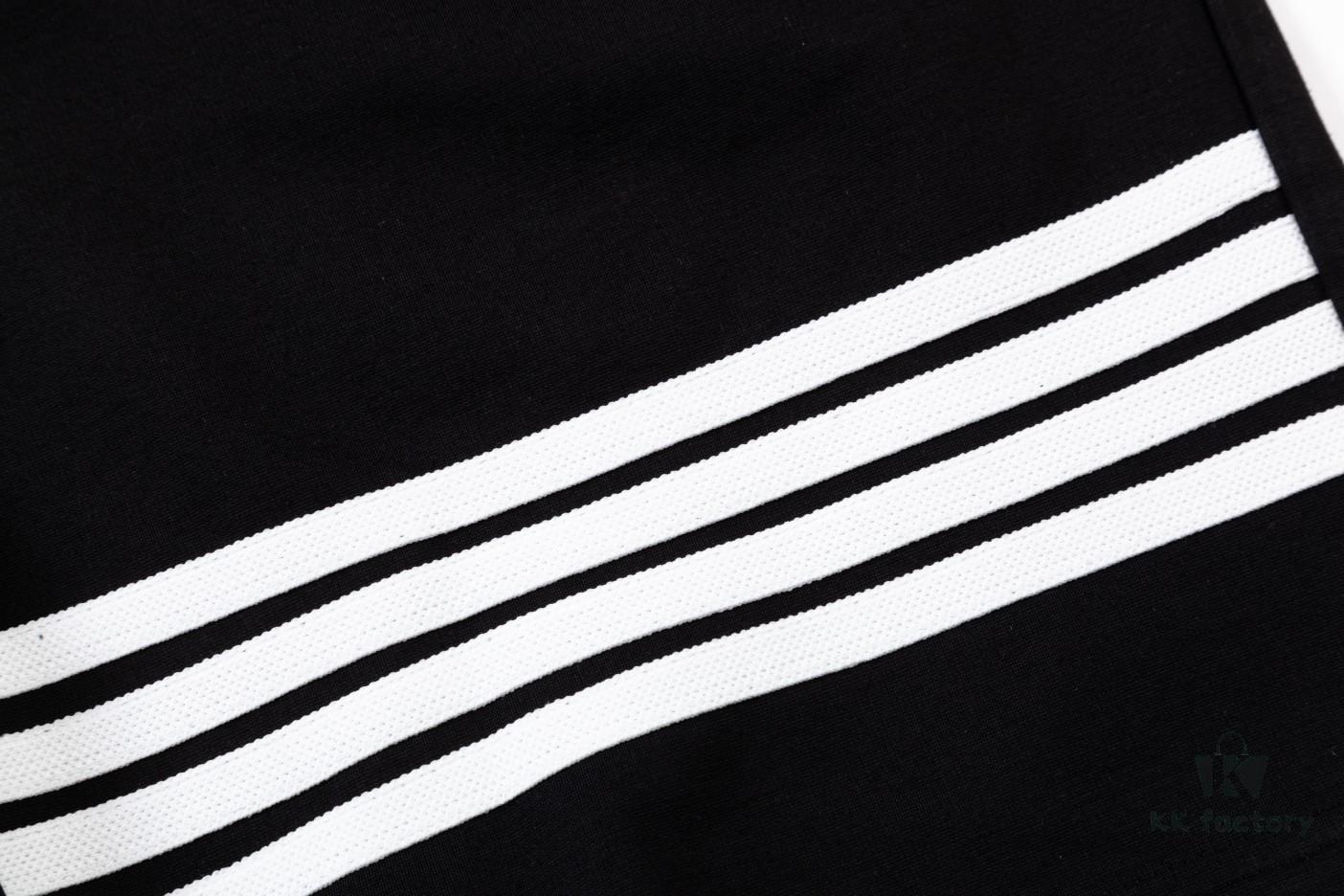 6931a52accd8ab3d7af99787 2024SS Thom Browne New Knit Shorts, Custom Fabric, Jacquard Knitting Technique, Embroidered Logo, Streamlined Three-Stripes Paneling, Premium Metal Hardware Drawstring for a Comfortable, Breathable, Structured Fit, Stylish Casual Wear