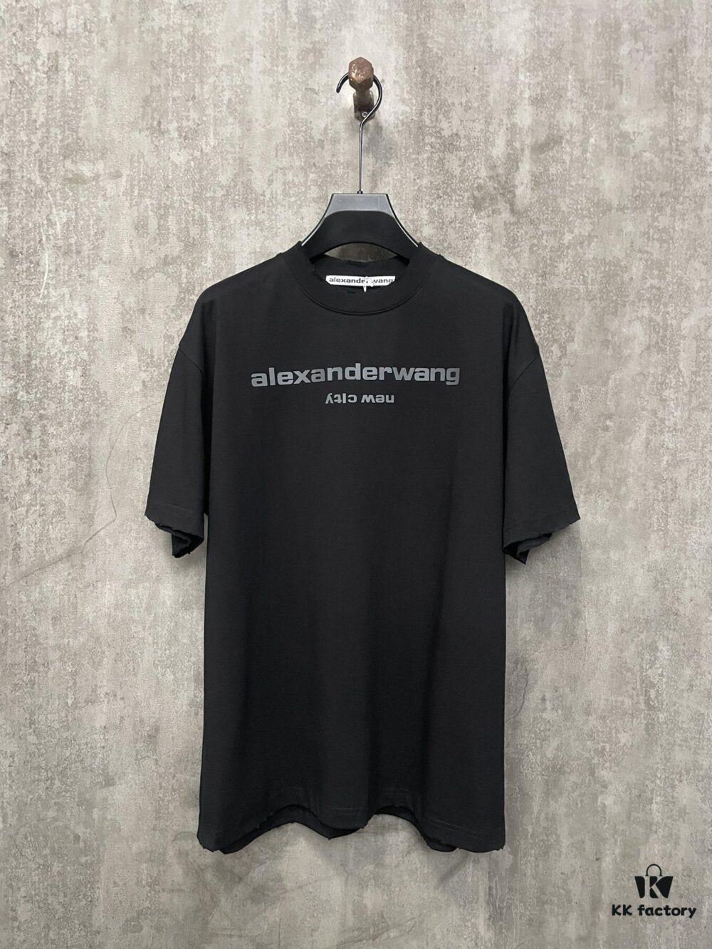 6931a53cccd8ab3d7af998ad Alexander Wang 24SS Classic Logo Distressed Heavyweight T-Shirt with Thick Print
