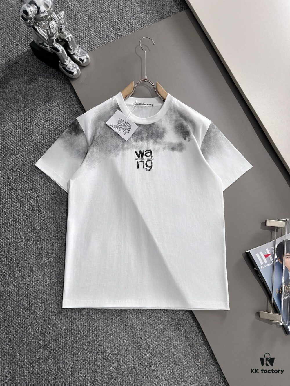 2025 New Arrival Heavy Craft Logo Design Fashion Round Neck Short Sleeve T-Shirt for Spring and Summer