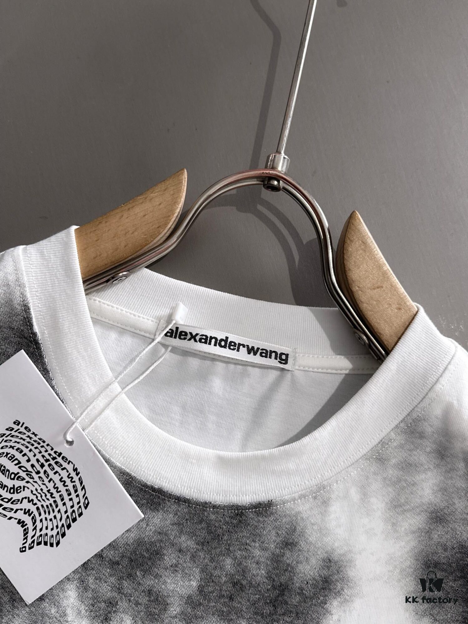 ALEXANDER WANG 2025 New Arrival Ink Graffiti Letter Logo Unisex Short Sleeve T-Shirt