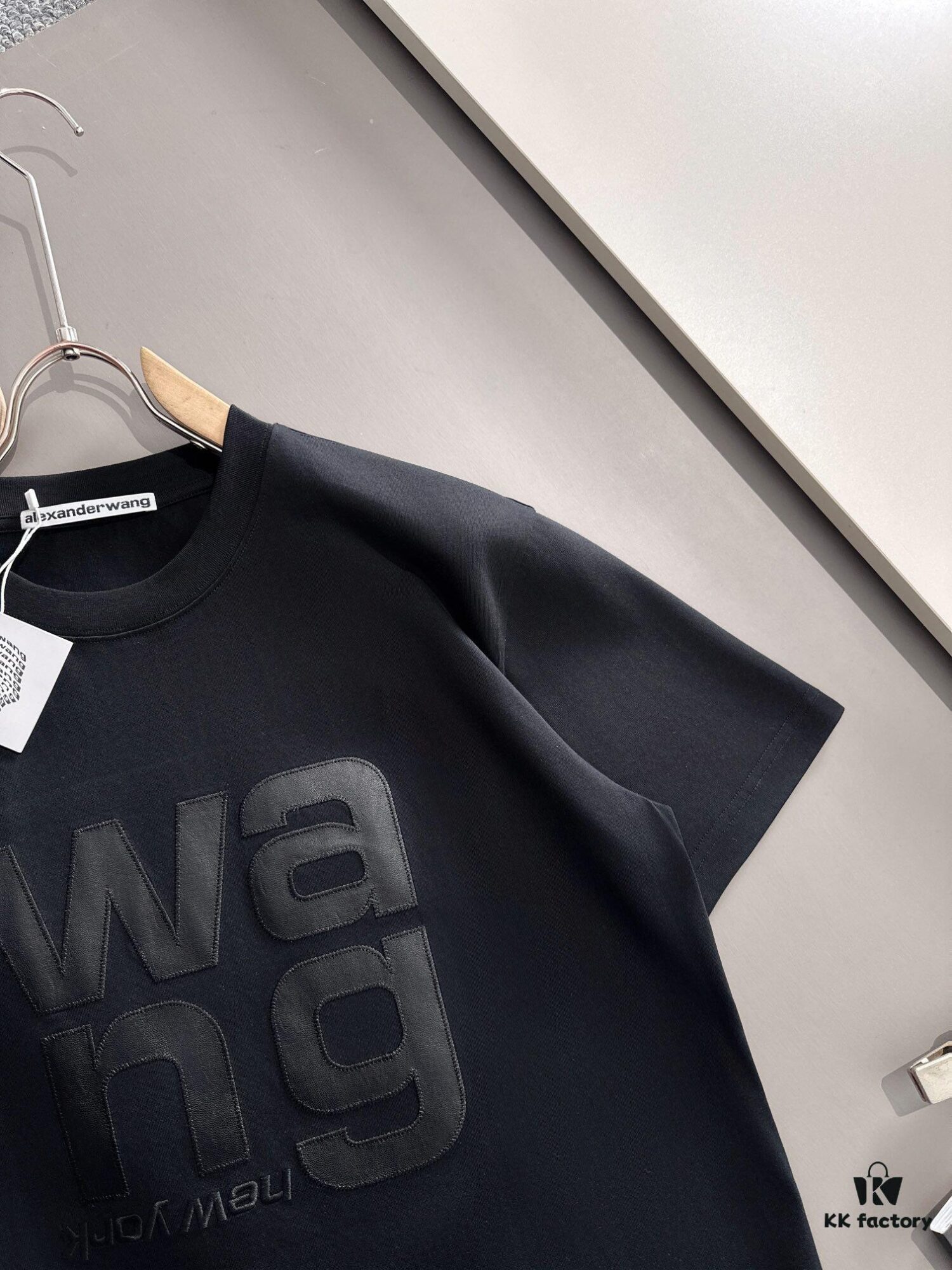 ALEXANDER WANG 2025 New Arrival Patchwork Leather Letter Logo Unisex Short Sleeve T-Shirt