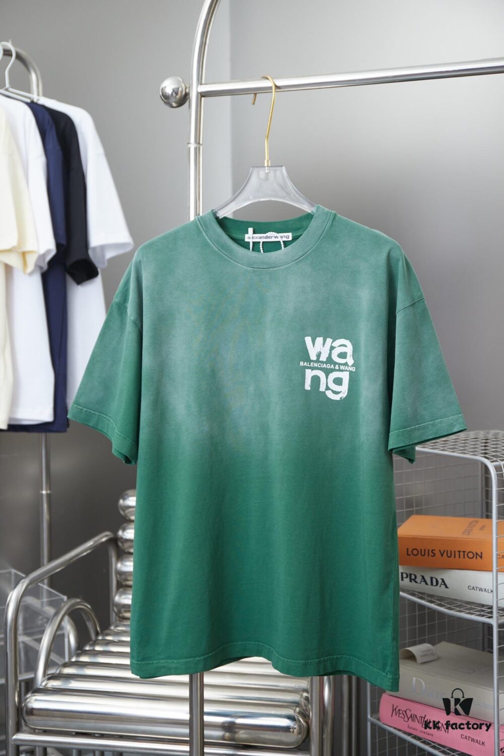 6931a554ccd8ab3d7af99a21 Alexarde*wang 25SS Early Spring New Arrival Graffiti Hand-Painted Print Short Sleeve T-Shirt