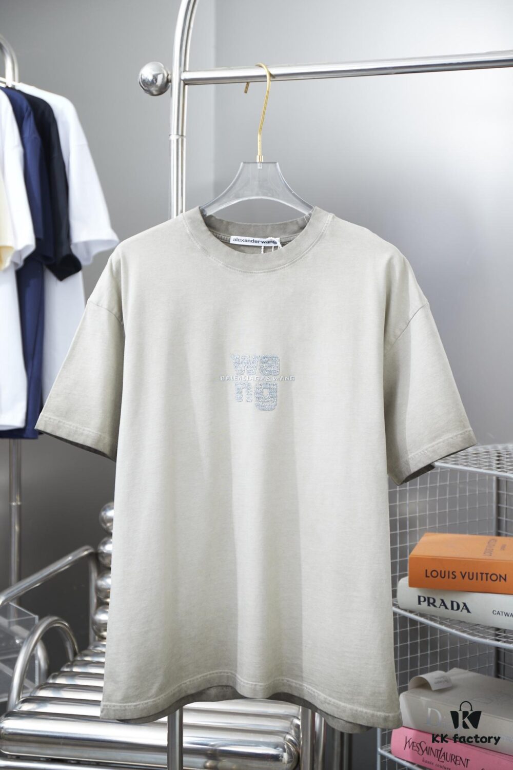 6931a556ccd8ab3d7af99a45 Alexarde*wang 25SS Early Spring New Arrival Embroidered Letter Rhinestone Short Sleeve T-Shirt