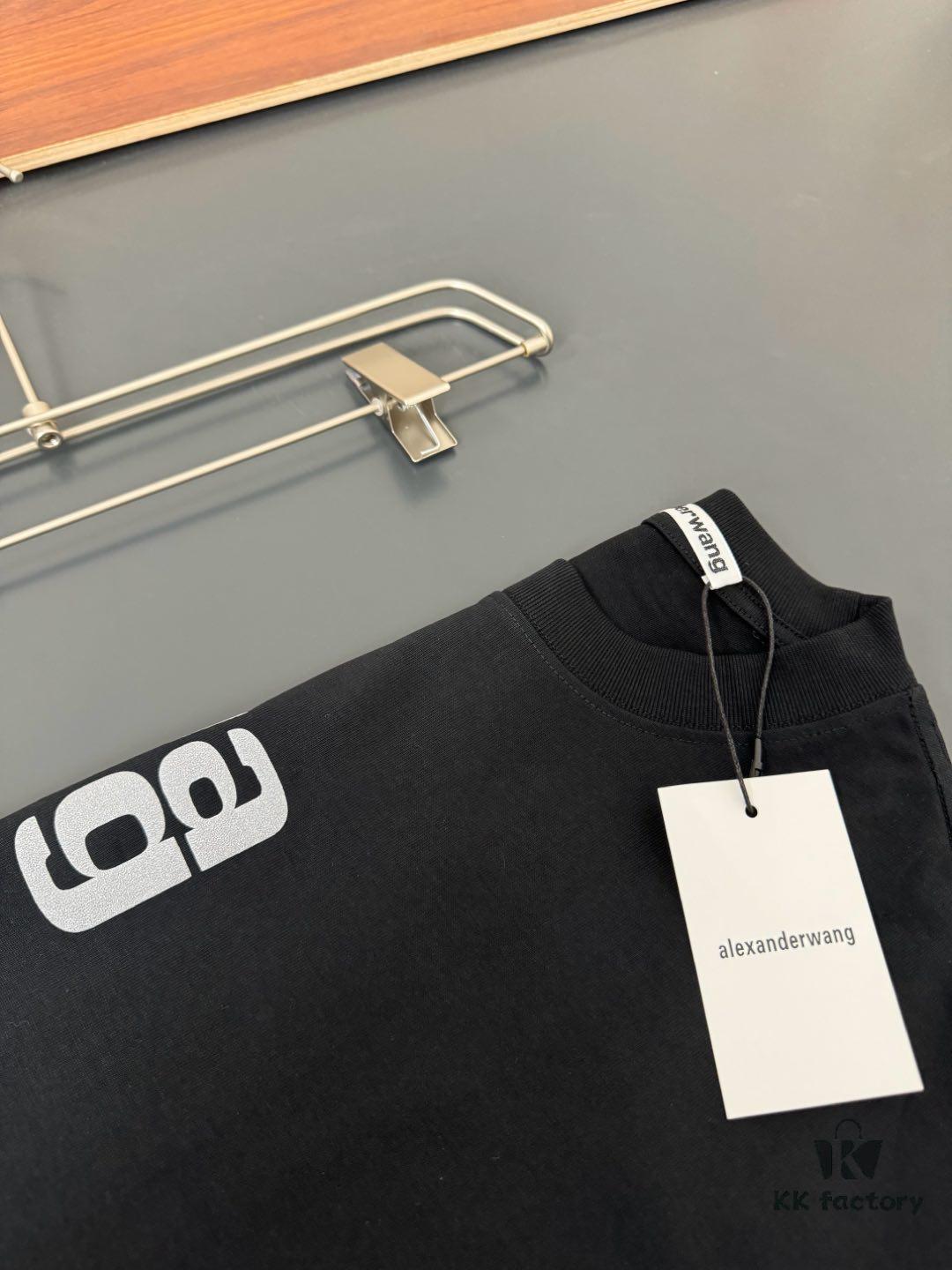 6931a55accd8ab3d7af99a87 Alexander Wang AW 280g Heavyweight Cotton Loose-Fit T-Shirt with Puff Print Logo Design