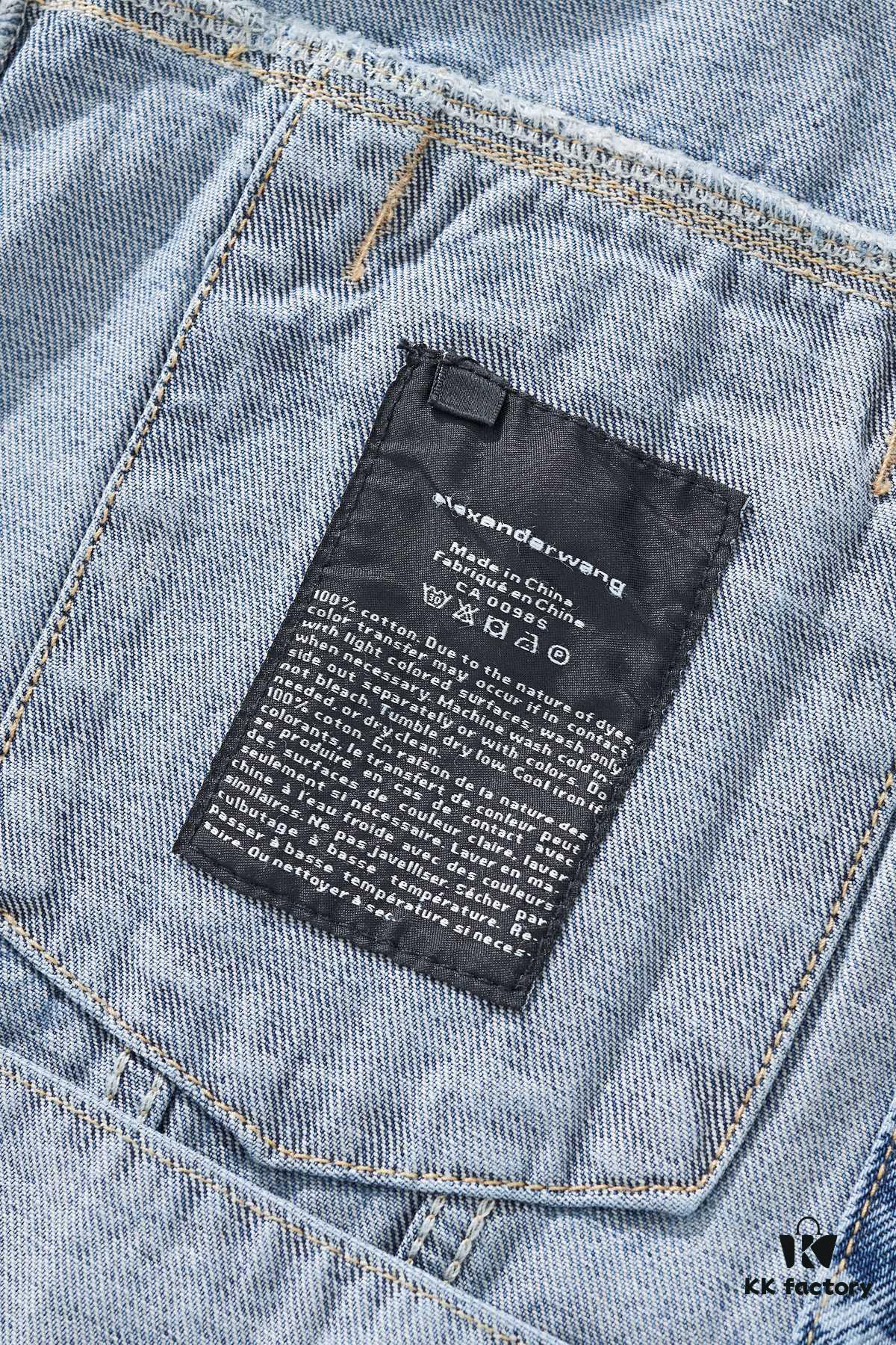 6931a567ccd8ab3d7af99b70 Alex Letter Logo Denim Jacket - Upgraded Arc Hem Design, Fashionable Oversized Fit