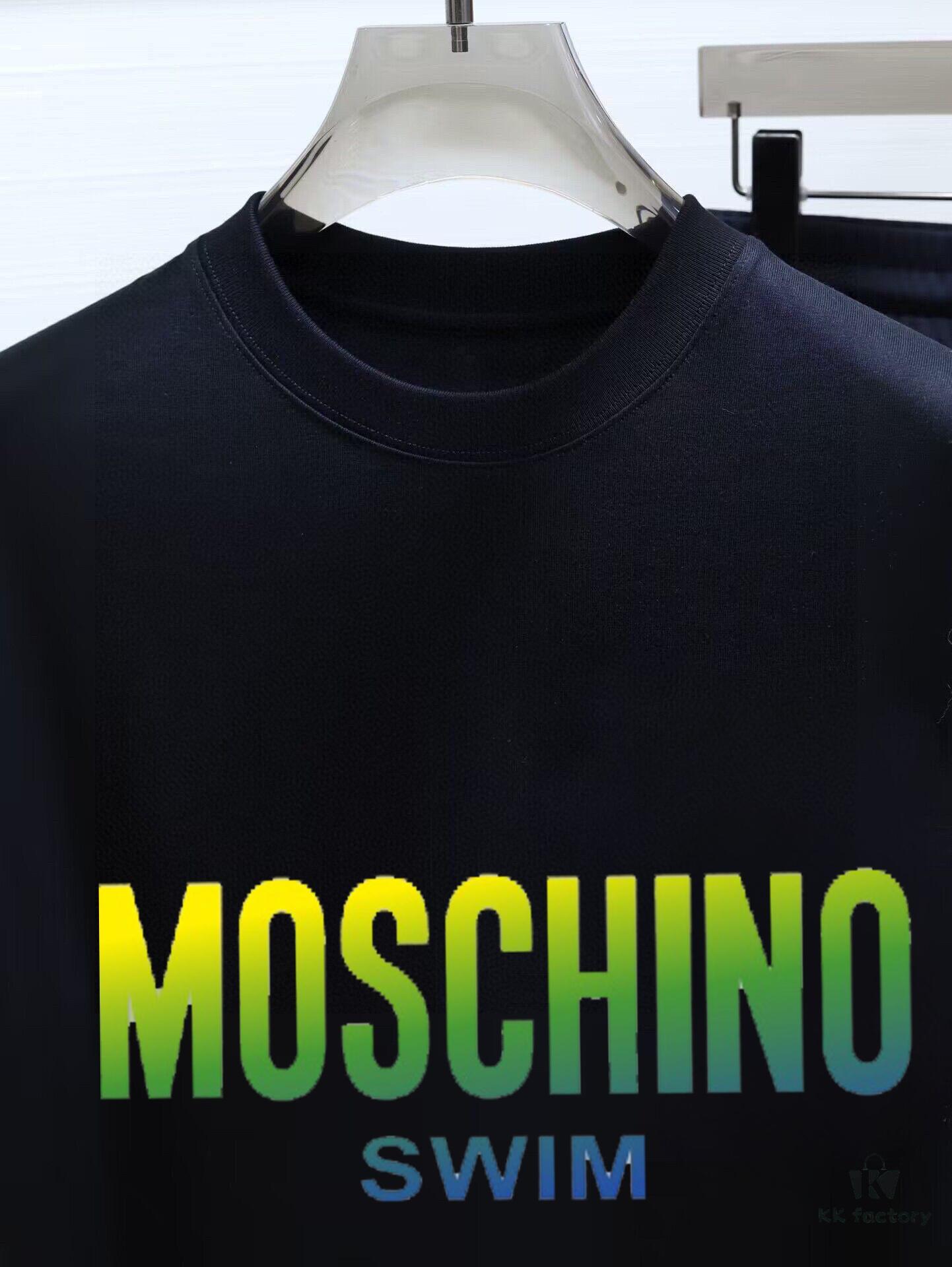 6931a575ccd8ab3d7af99c3b MOSCHINO 2025 New Men's Short Sleeve T-Shirt and Shorts Set! Official Website Synchronized Sales! High-End Version Available! Exquisitely Soft and Comfortable Fabric! Three-Dimensional Tailoring with Outstanding Silhouette!