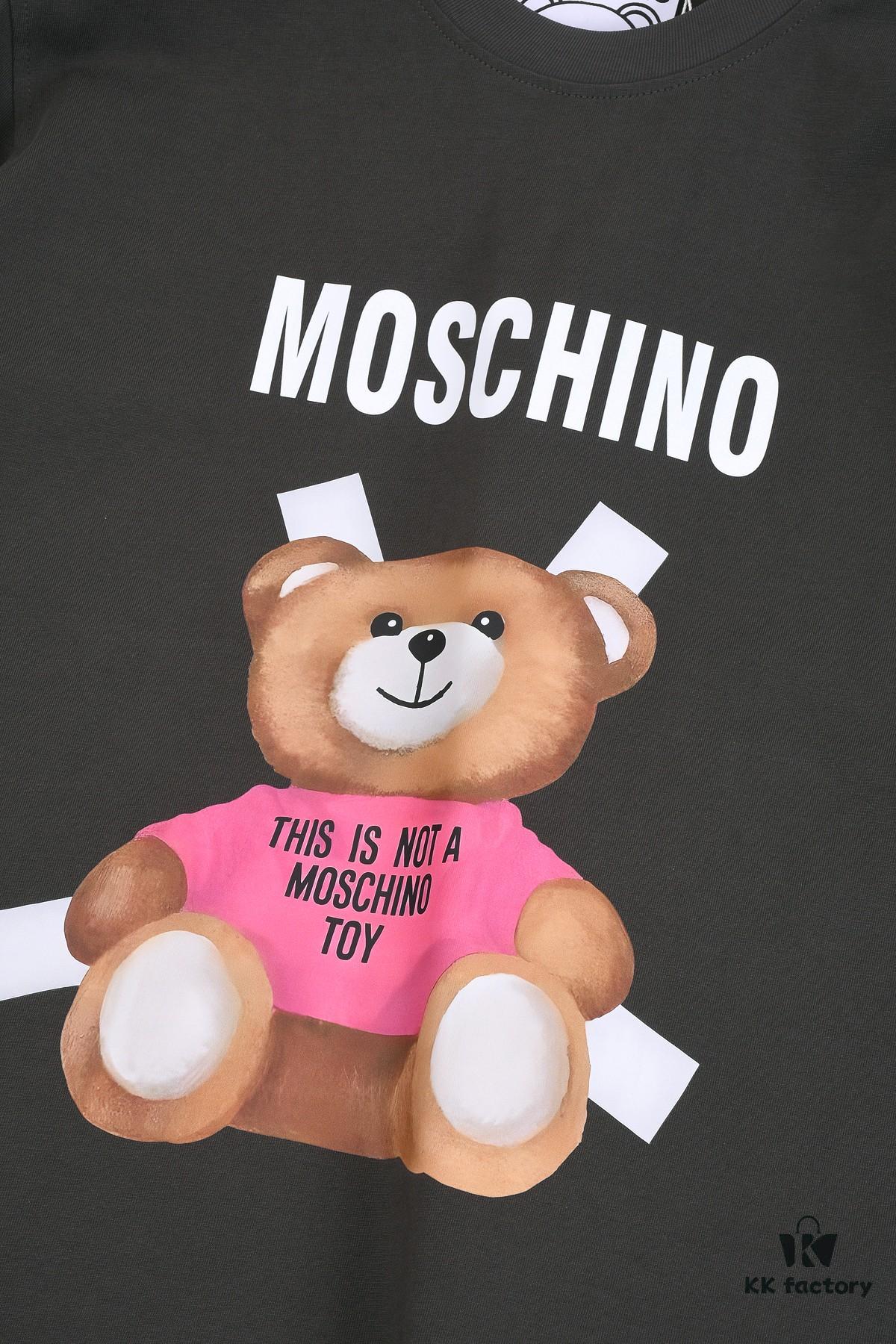 6931a577ccd8ab3d7af99c67 New Arrival 25S Moschino Digital Print T-Shirt, Premium Cotton Washed Fabric, Unisex Loose Fit, Soft and Comfortable, Fashionable for Youthful Style