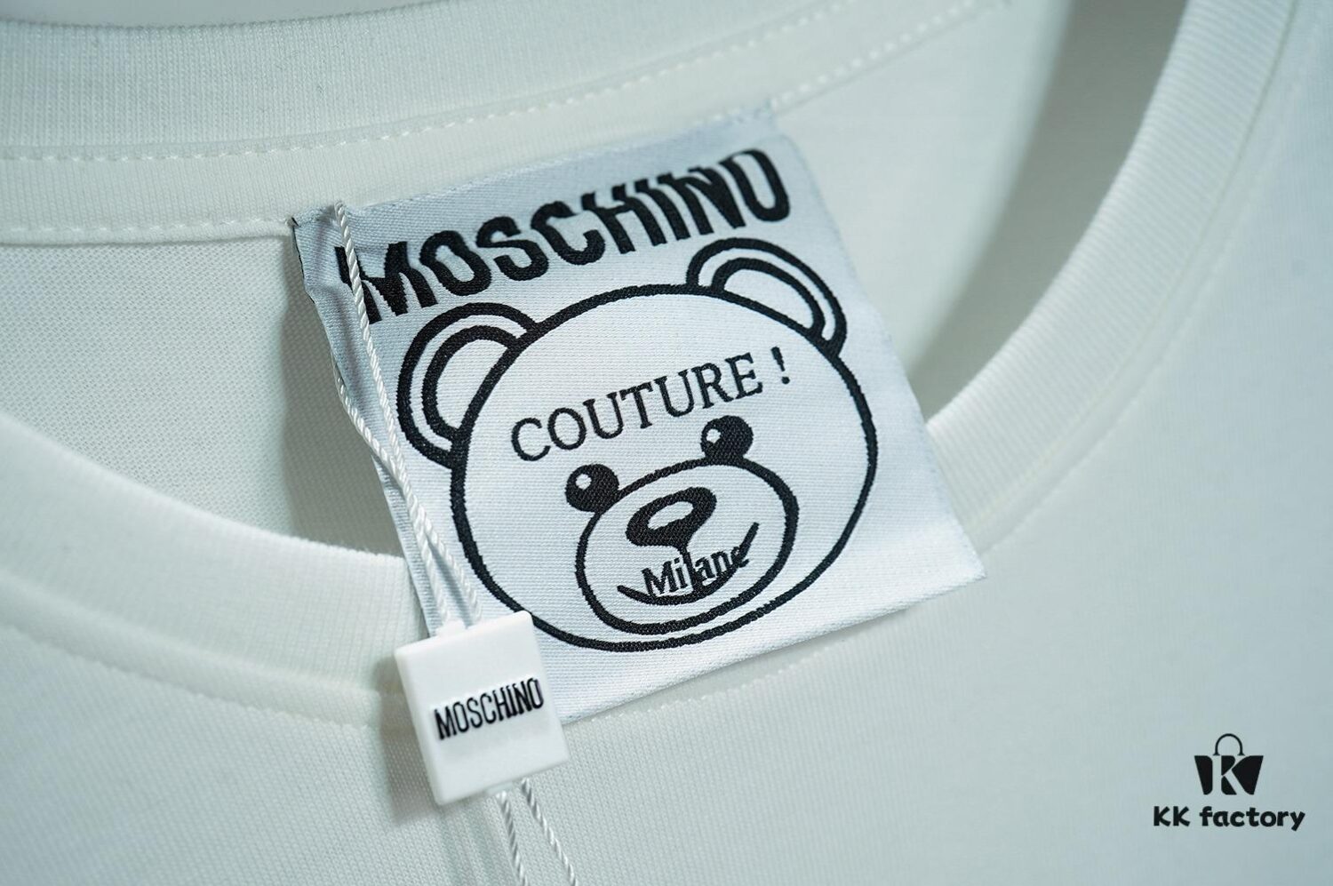 6931a59fccd8ab3d7af99f2f MOSCHINO Autumn-Winter New Arrival 230g Double-Ply 32-Single Yarn 100% Cotton Fabric with Direct-to-Garment Digital Print on Front and Back Unisex Design