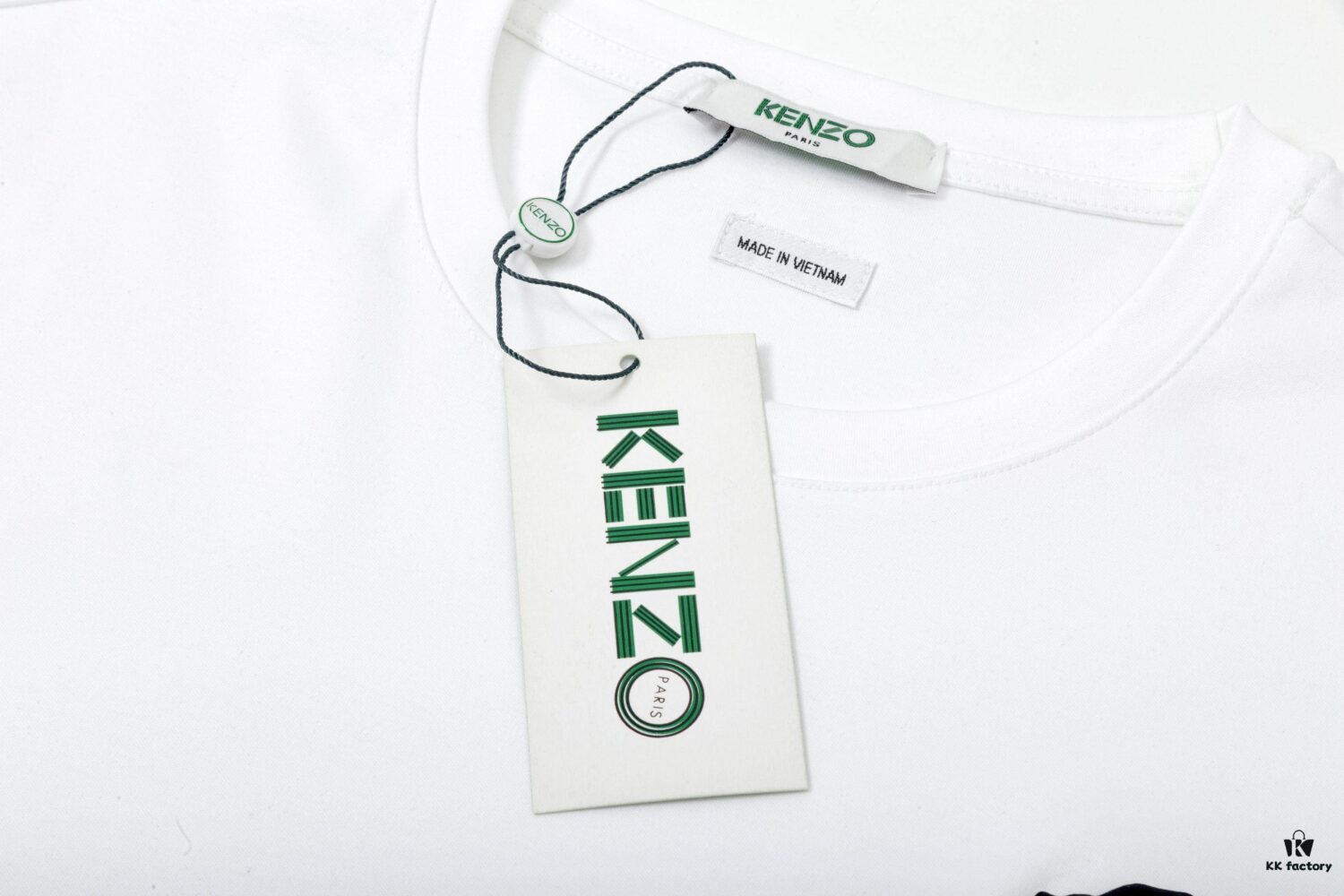 6931a5b1ccd8ab3d7af9a072 KEZNO – 2025 New Spring/Summer Premium 270g Silk-Cotton Short Sleeve T-Shirt with Embroidered Tiger Head Design, 3D Embossment Exuding Mature Elegance, Minimalist Classic Logo, Ideal Choice for Spring and Summer Wear