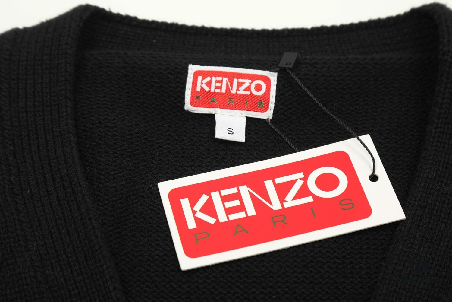 6931a5c2ccd8ab3d7af9a189 KENZO Begonia Flower V-Neck Solid Color Embroidered Logo Unisex Knit Cardigan