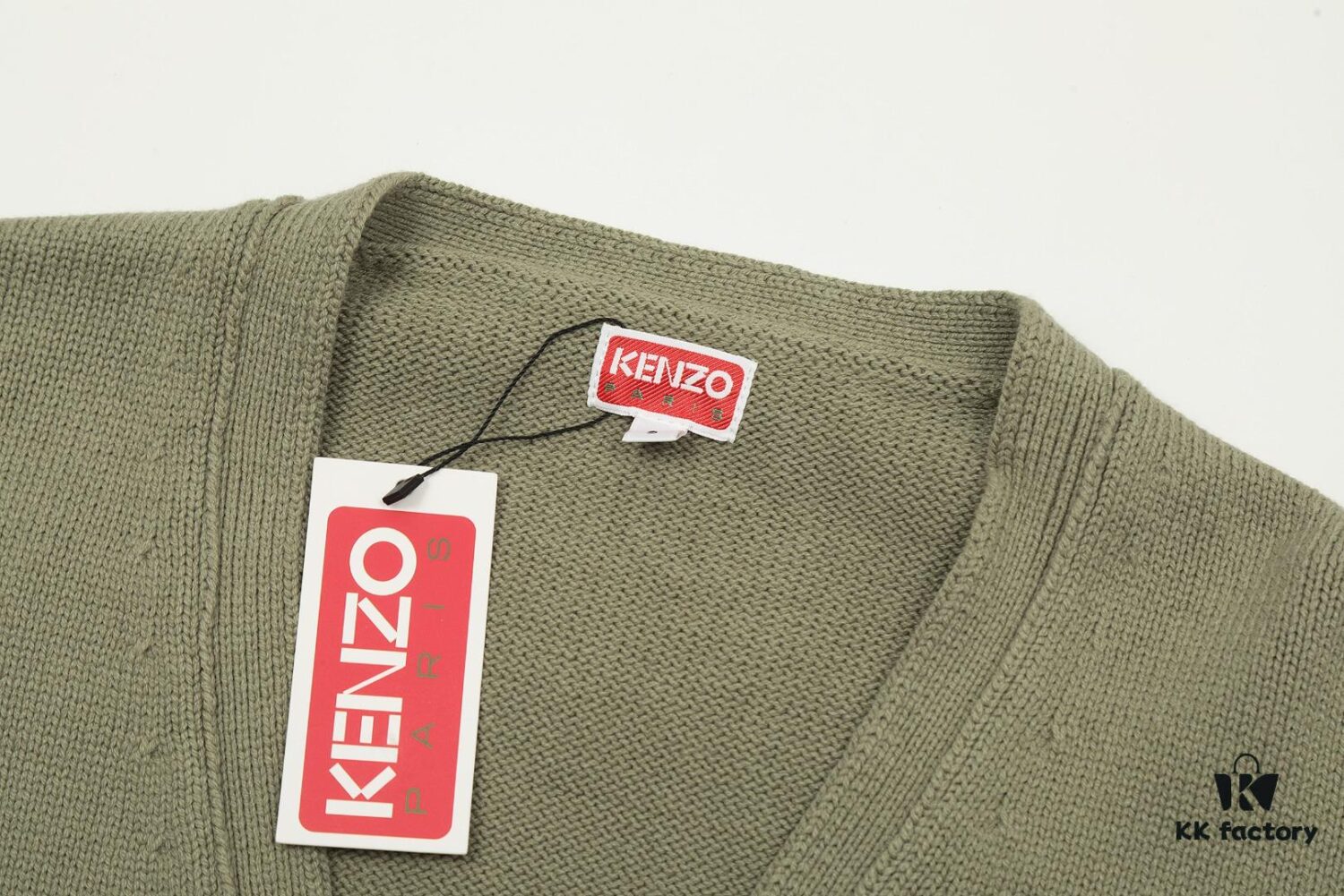 6931a5c5ccd8ab3d7af9a1bb KENZO Begonia Flower V-Neck Solid Color Embroidered Logo Unisex Knit Cardigan