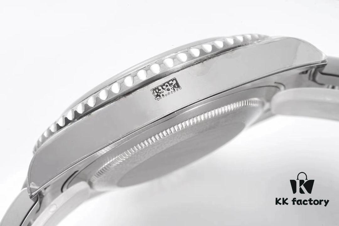 6931a5f4ccd8ab3d7af9a4f0 ROF Luxury Masterpiece, Rolex SUB Submariner Custom Bezel with Diamond Setting