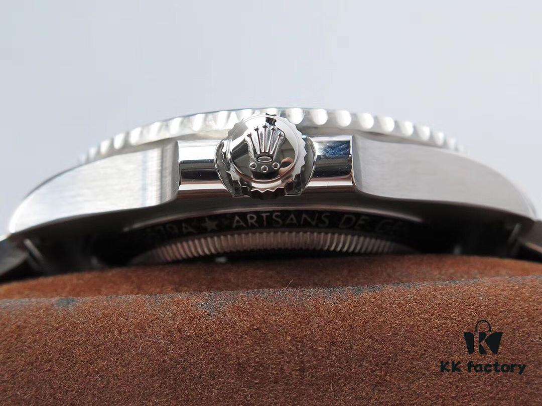 6931a5f7ccd8ab3d7af9a518 Hot Reservation! VR Factory's Masterpiece – The Legendary Modified Rolex Submariner with Full Skeleton Design, Carbon Fiber Bezel, and Custom Heavy-weight Rotor – Based on Rolex 116610, Featuring Fully Removable Dial and Stripped-down 3130 Movement for Complete Mechanical Visibility, Extremely Limited Production