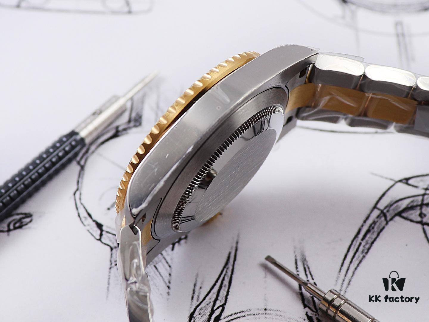 6931a5f7ccd8ab3d7af9a520 D1 Factory Launches New Gold-Plated Rolex Submariner Two-Tone 18K Gold Series