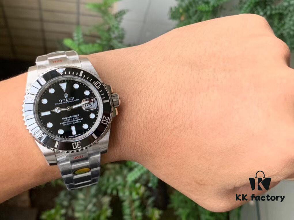 6931a5f9ccd8ab3d7af9a539 NOOB Rolex Submariner V11 Edition 'Water Ghost' Arrives with Full Upgrades – Especially the Green Bezel of 116610LV Stands Out