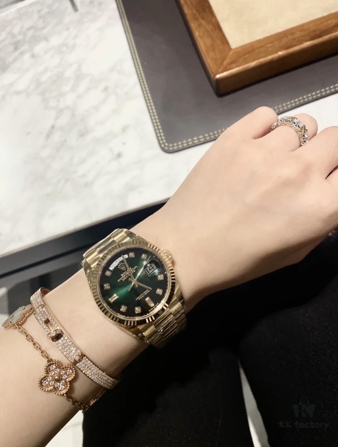 36mm Diameter is the Essence of the Watch, Suitable for Both Men and Women