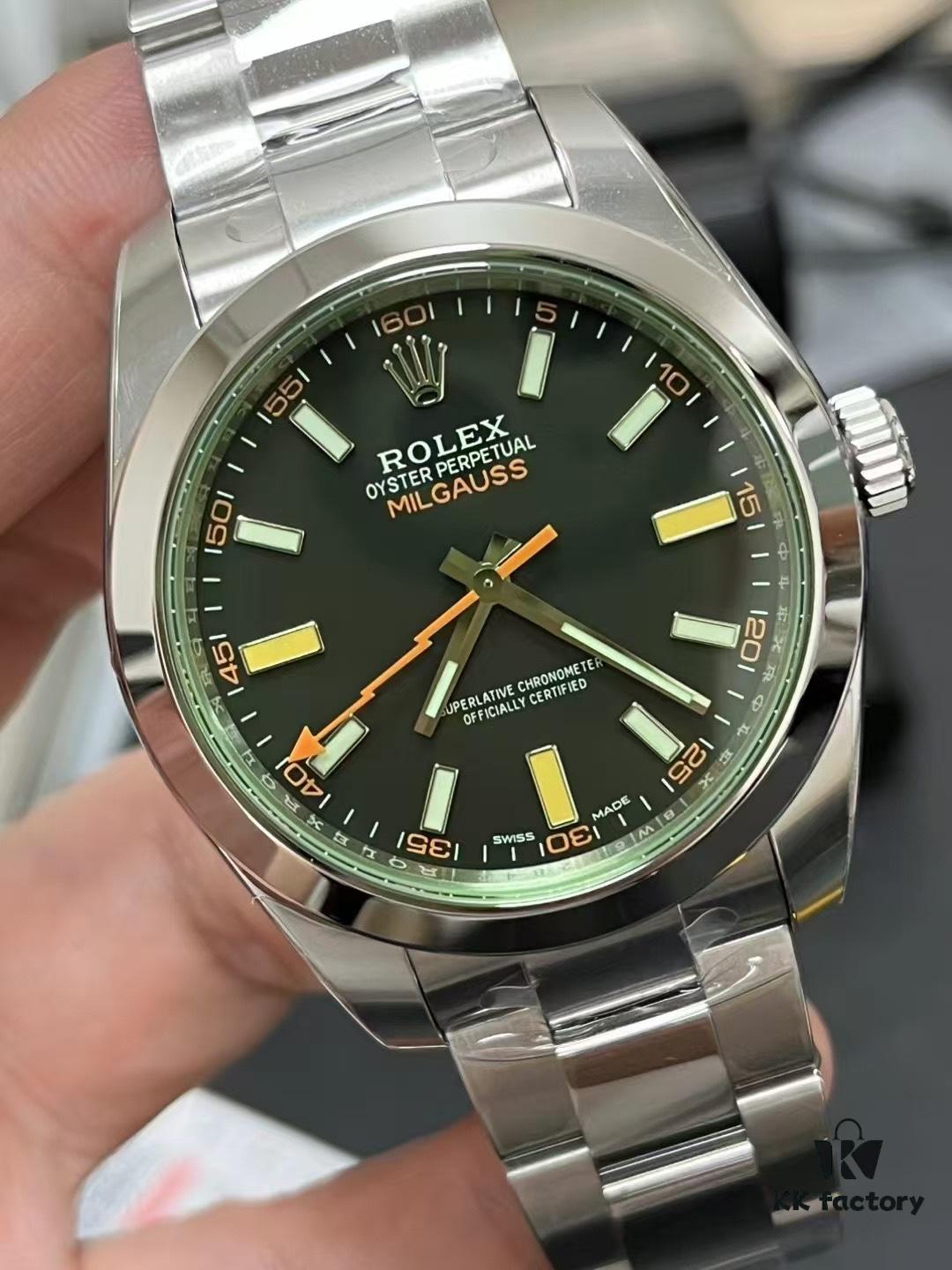 Vs New Arrival Black Dial Green Glass 3131 Movement