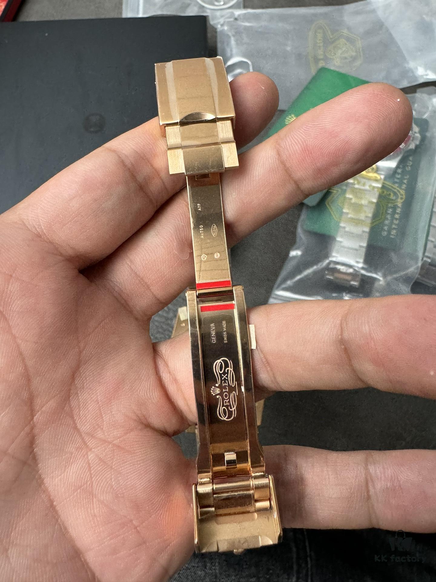 6931a637ccd8ab3d7af9a966 Gold Factory Dog Factory Upgrade V2 Top Version Weighted Greenwich 18K Gold Edition No Peeling No Fading