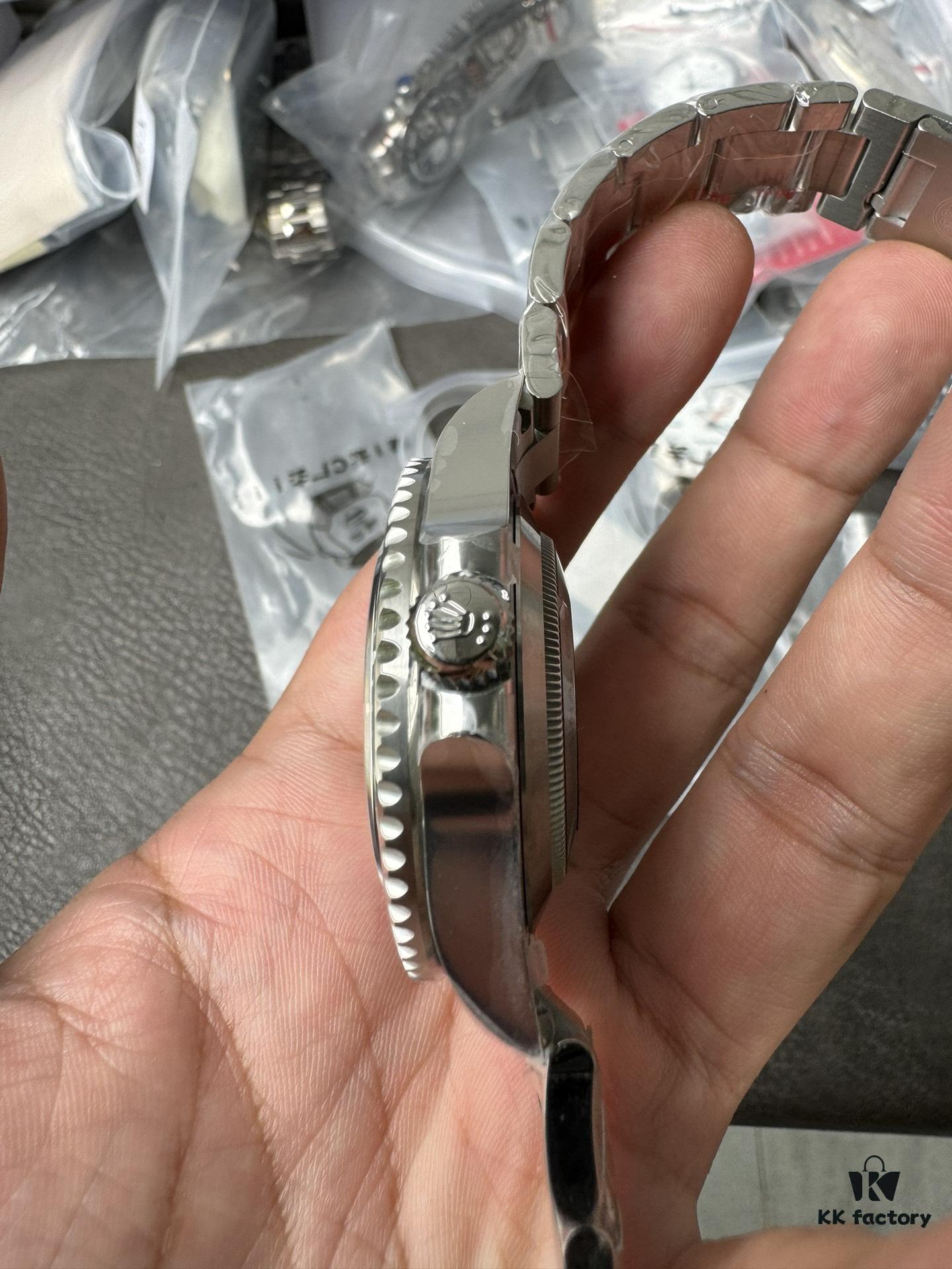 6931a63fccd8ab3d7af9a9f7 Rolex Sea-Dweller 126600 Clean Factory Edition