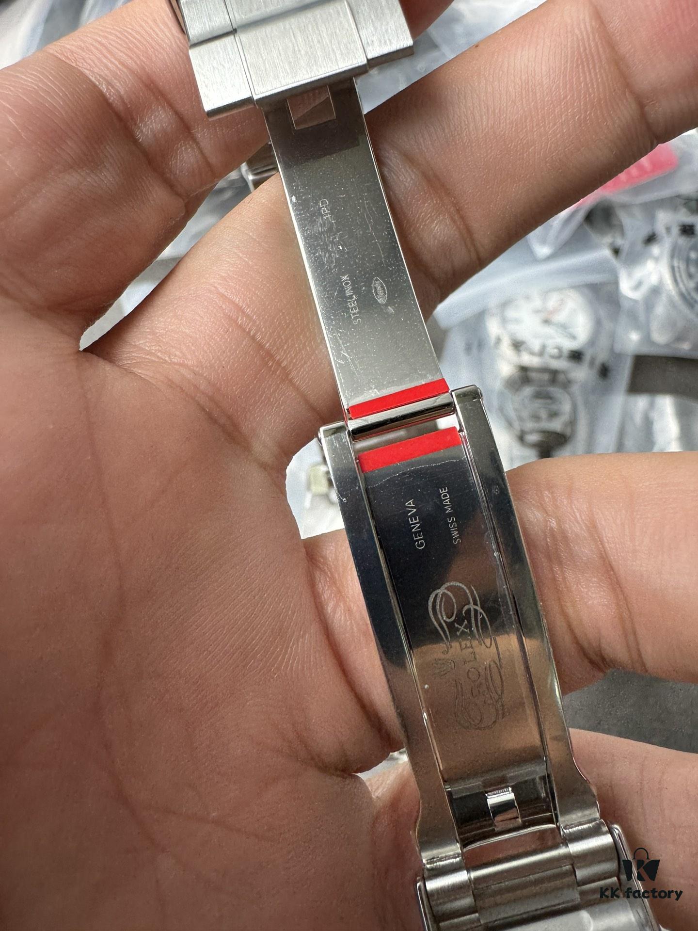 6931a63fccd8ab3d7af9a9fa Rolex Sea-Dweller 126600 Clean Factory Edition